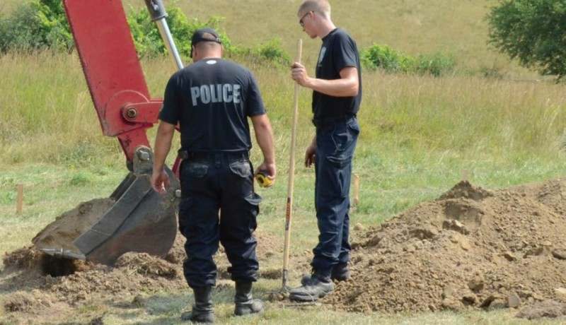 The excavator operator was directed to the location where, based on the GPR data, it was believed the body was present. 